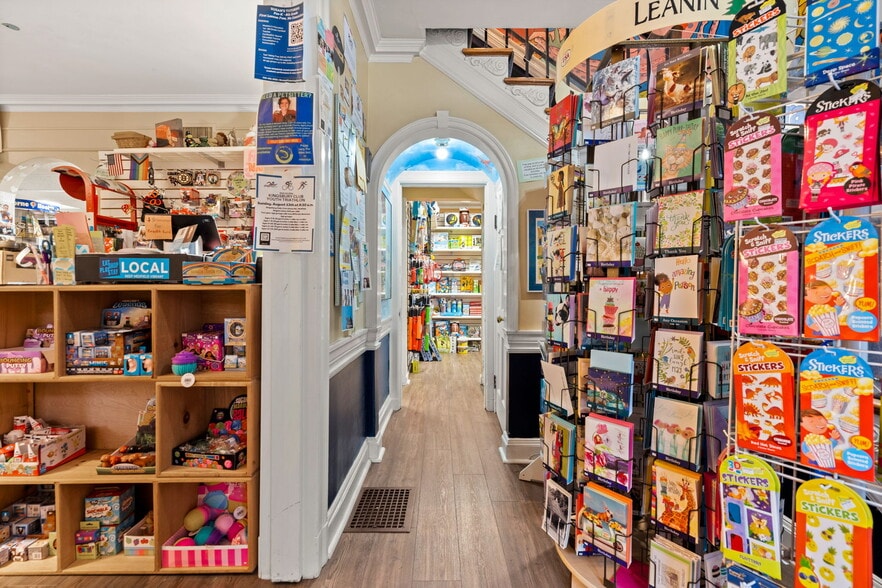 More Photos Of 504 Main St, Medfield Office For Sale