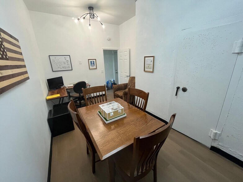More Photos Of 47 S Ingold Ave, Garland Storefront Retail Office For Sale