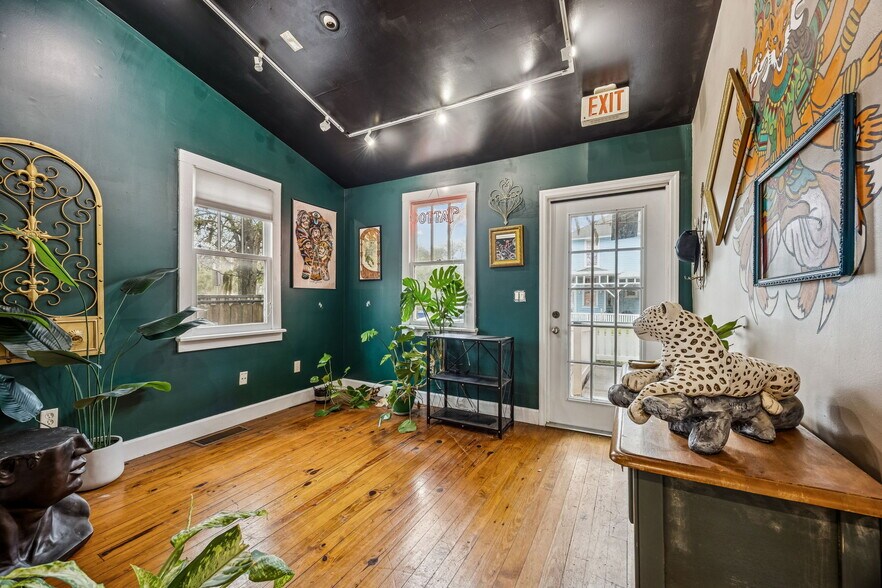 More Photos Of 218 Ash St, Fernandina Beach Freestanding For Sale