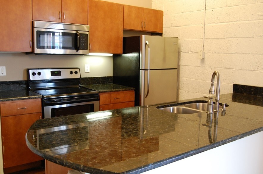 More Photos Of 17 N 18th St, Richmond Apartments For Lease