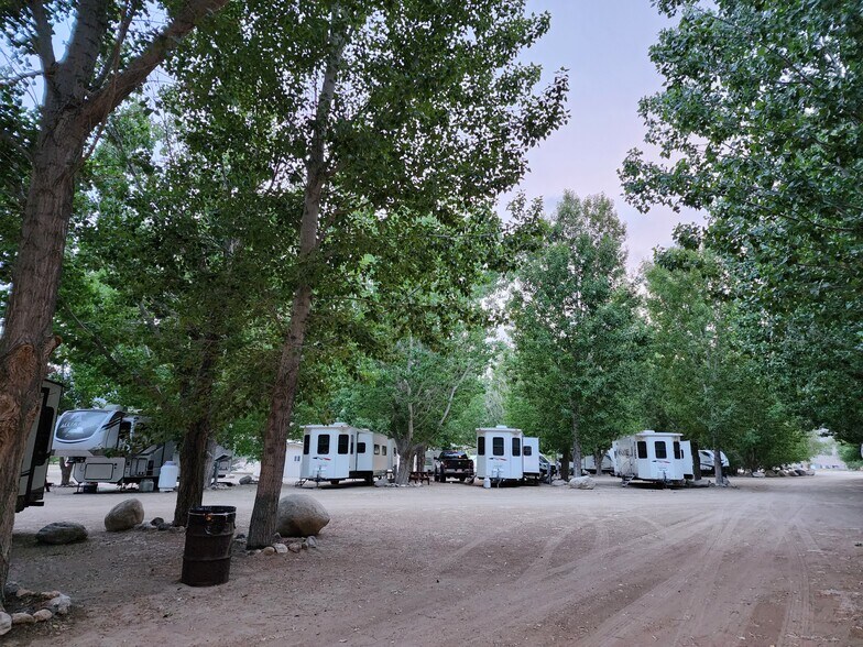 More Photos Of 7990 Highway 264, Dyer Trailer Camper Park For Sale