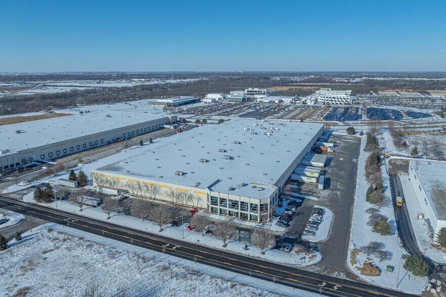 More Photos Of 4001 Olympic Blvd, Joliet Distribution For Lease