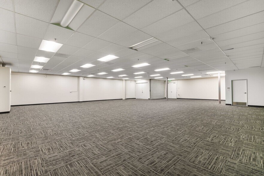 More Photos Of 3150 E Birch St, Brea Manufacturing For Sale