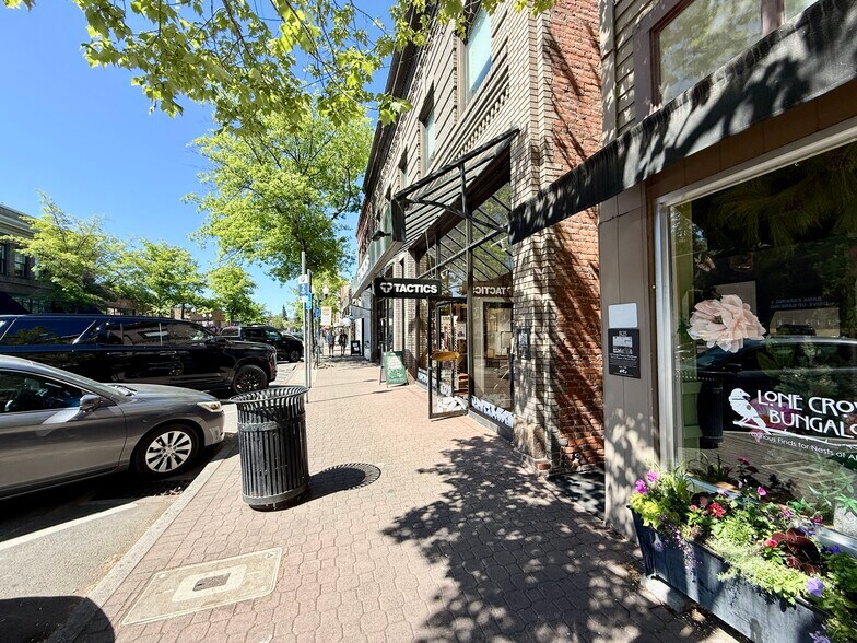 Primary Photo Of 925 NW Wall St, Bend Storefront Retail Office For Lease