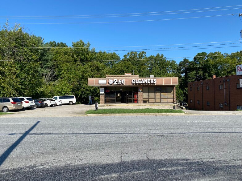 More Photos Of 1225 Montlieu Ave, High Point General Retail For Sale