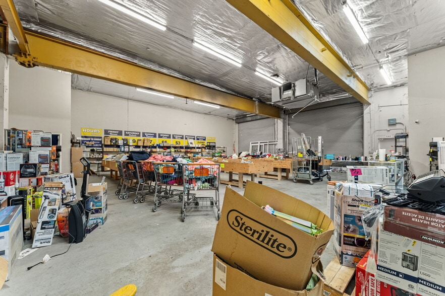 More Photos Of 960 W 1st St, Pomona Warehouse For Sale