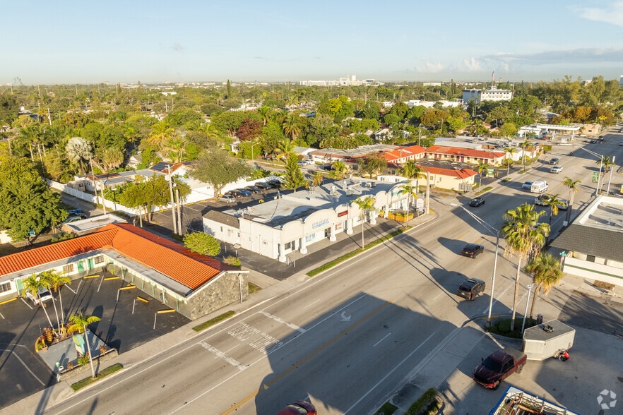 More Photos Of 1200-1220 S Federal Hwy, Dania Unknown For Lease