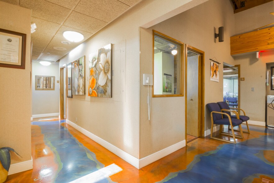 More Photos Of 8200 W Sunrise Blvd, Plantation Office For Sale