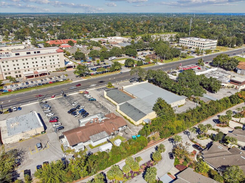 More Photos Of 1956 Kingsley Ave, Orange Park General Retail For Lease