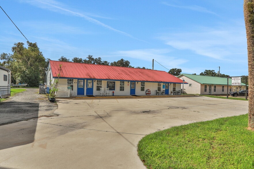 More Photos Of 413 Elm St, Welaka Freestanding For Sale