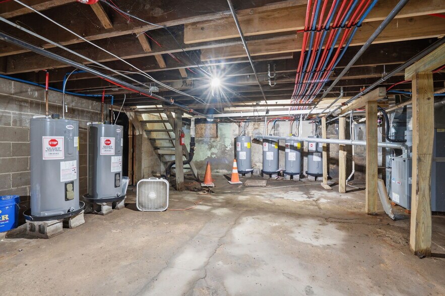 More Photos Of 1014-1016 15th Ave, East Moline Apartments For Sale