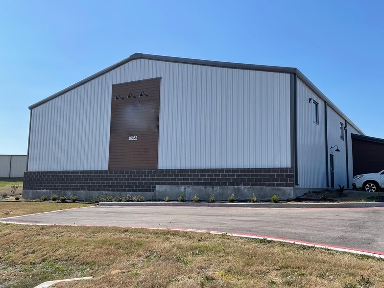 Primary Photo Of 18952 Freeport Dr, Montgomery Showroom For Sale