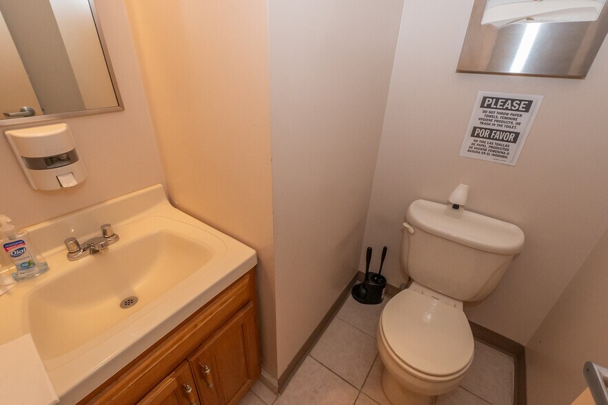 More Photos Of 622 Georges Rd, North Brunswick Medical For Sale