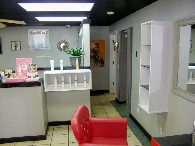 More Photos Of 604 N Van Buren St, Enid Freestanding For Sale