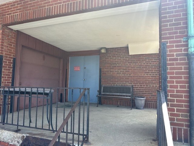 More Photos Of 38029 3rd St, Willoughby Office For Lease