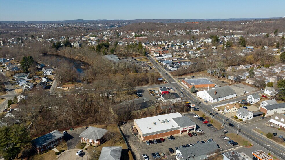 More Photos Of 510 Meriden Rd, Waterbury Auto Repair For Sale