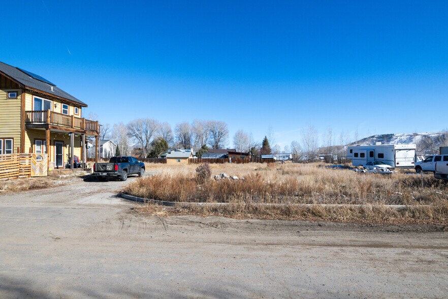 More Photos Of TBD South 6th St, Gunnison Land For Sale