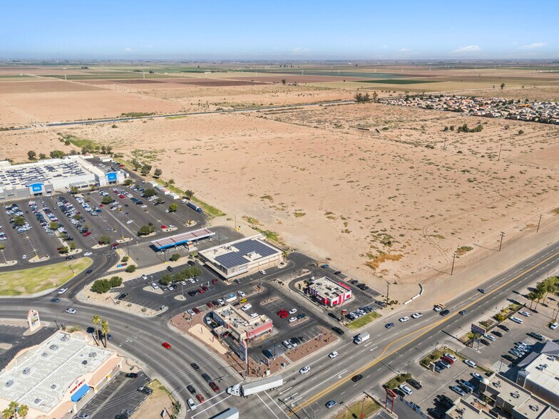 More Photos Of 203 E Cole Rd, Calexico Fast Food For Sale