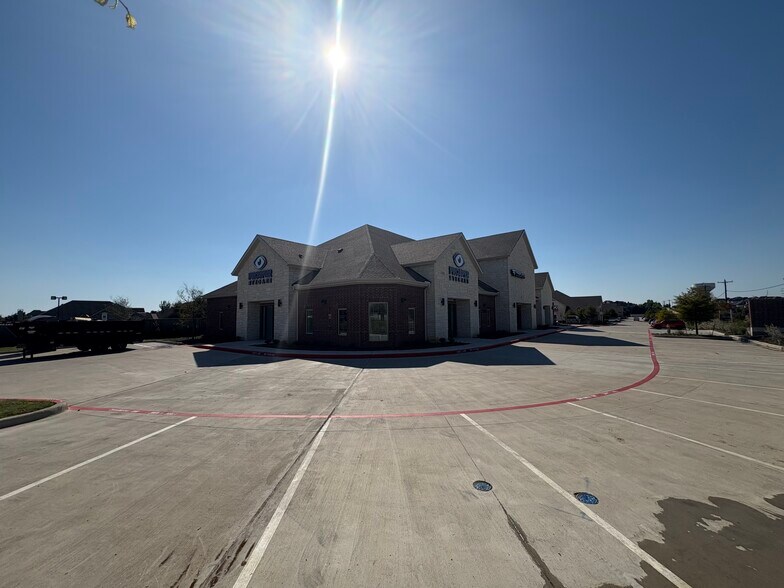 More Photos Of 2350 Prosper Trl, Prosper Office For Sale