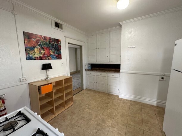 More Photos Of 2200 E Michigan Ave, Lansing Coworking Space