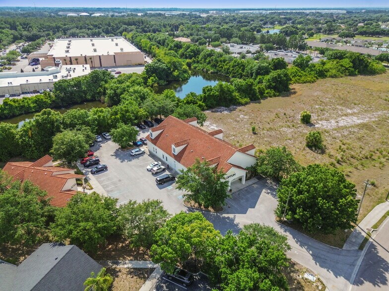 More Photos Of 772 Cortaro Dr, Sun City Center Medical For Sale