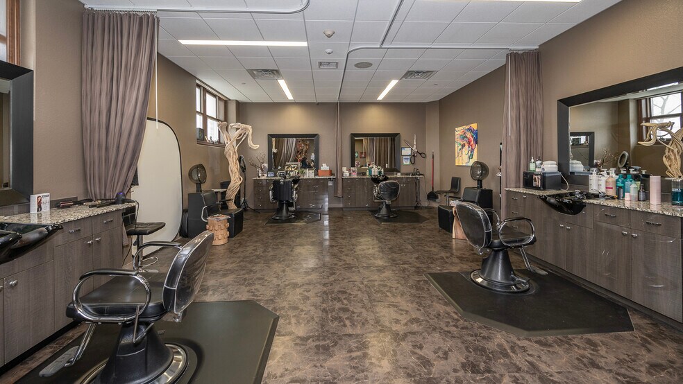 More Photos Of 100 W Broadway Ave, Bismarck Medical For Sale