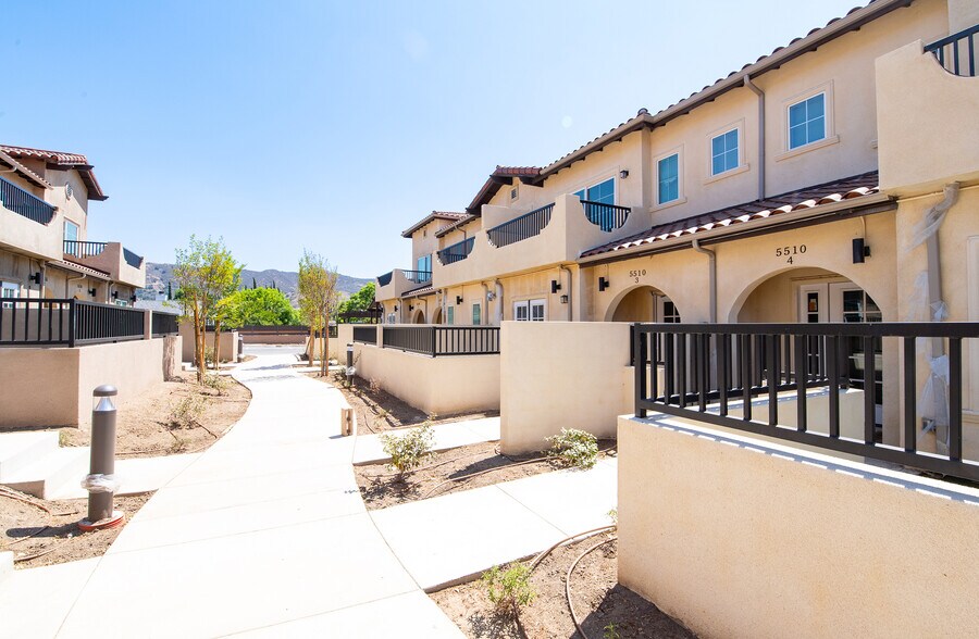 Primary Photo Of 5526 Los Angeles Ave, Simi Valley Apartments For Sale