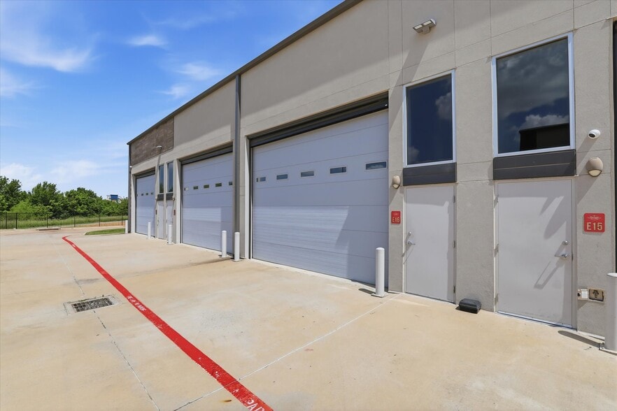 Primary Photo Of 6767 All Stars Ave, Frisco Showroom For Sale