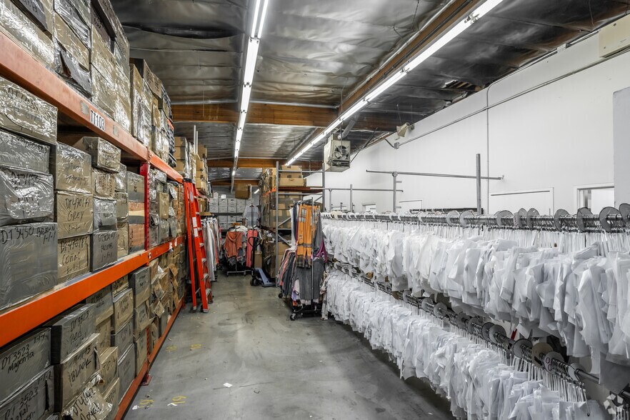 More Photos Of 767 E 14th Pl, Los Angeles Warehouse For Sale