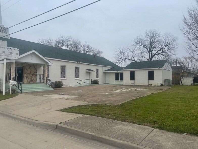 More Photos Of 3318 Navaro St, Dallas Religious Facility For Sale