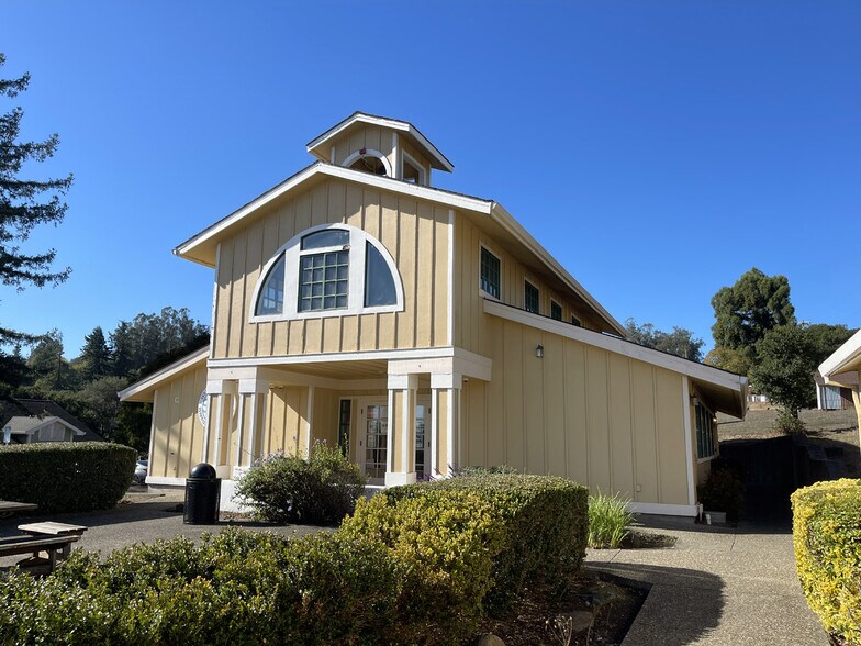 More Photos Of 365 Kuck Ln, Petaluma Specialty For Sale