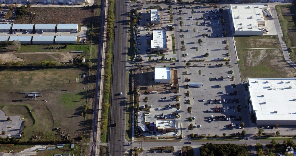 More Photos Of 1395 US Highway 183, Leander Unknown For Lease