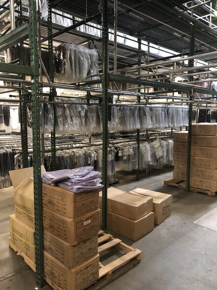 More Photos Of 120 Seaview Dr, Secaucus Distribution For Lease