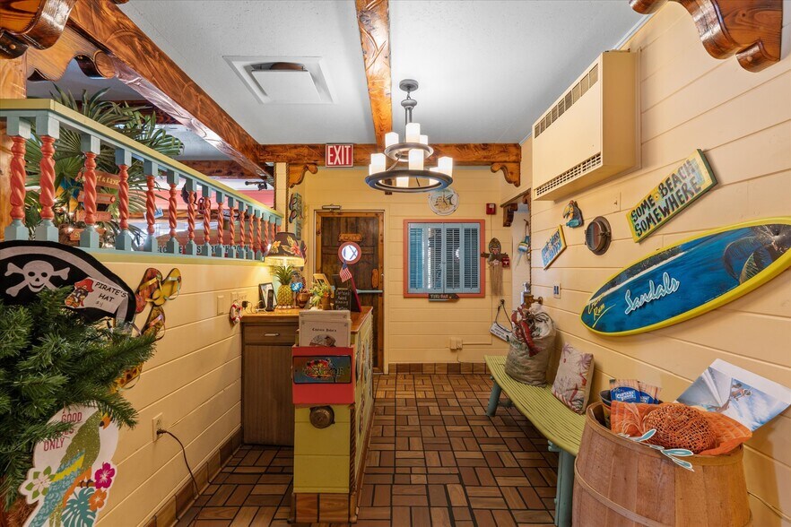 More Photos Of 1424 Main St, Sylvan Beach Restaurant For Sale