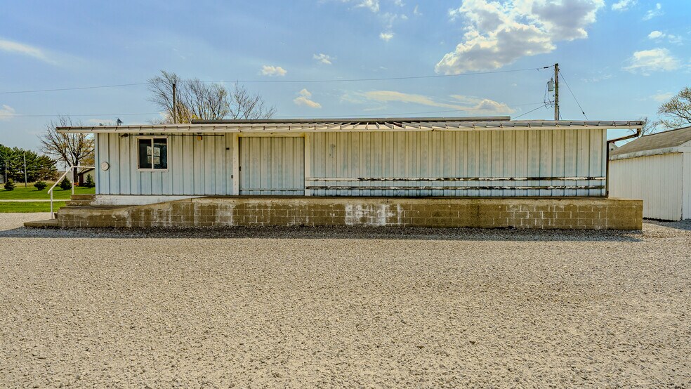 More Photos Of 608 Kenton, Reynolds Industrial For Sale