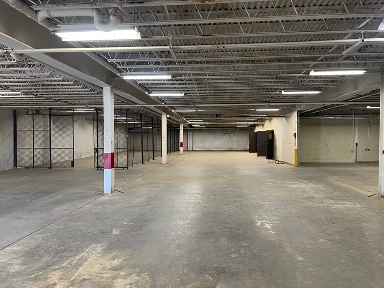 More Photos Of 3 Fergueson Dr, Parkersburg Warehouse For Lease