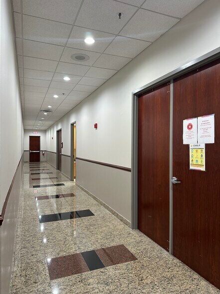 More Photos Of 6000 Turkey Lake Rd, Orlando Medical For Sale