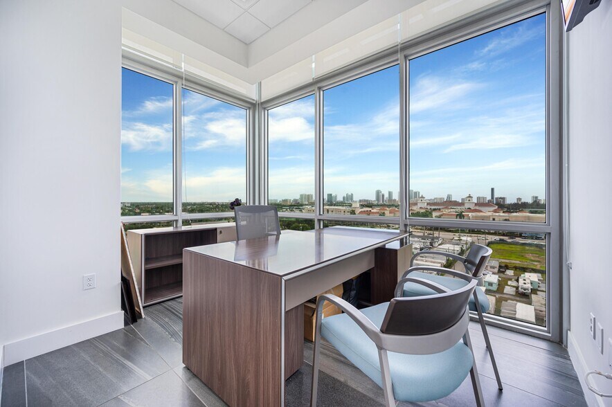 More Photos Of 800 SE 4th Ave, Hallandale Beach Office For Lease