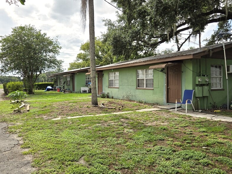 More Photos Of 912 Pearl Mary Cir, Plant City Apartments For Sale
