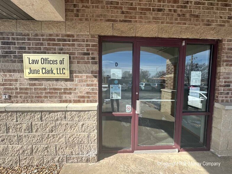 More Photos Of 1368 E Kingsley St, Springfield Office For Lease