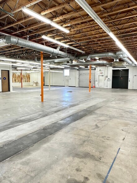 More Photos Of 6151-6159 Santa Monica Blvd, Los Angeles Showroom For Lease