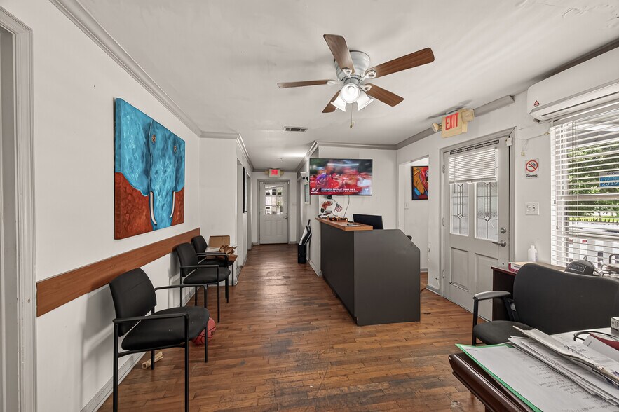 More Photos Of 3410 Dunvale Rd, Houston Auto Dealership For Sale