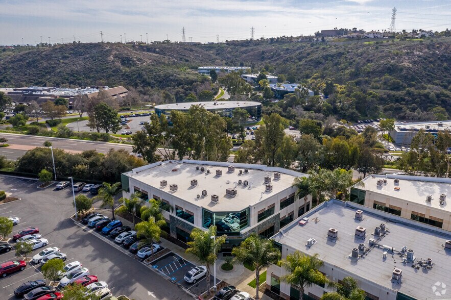 More Photos Of 5860 Owens Ave, Carlsbad Office For Sale