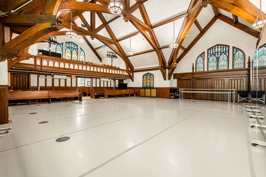 More Photos Of 32 Lowell St, Reading Religious Facility For Sale