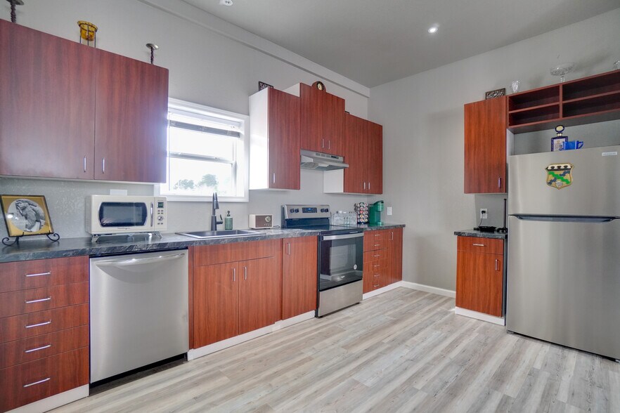 More Photos Of 7421 Terry St, Fort Smith Specialty For Sale