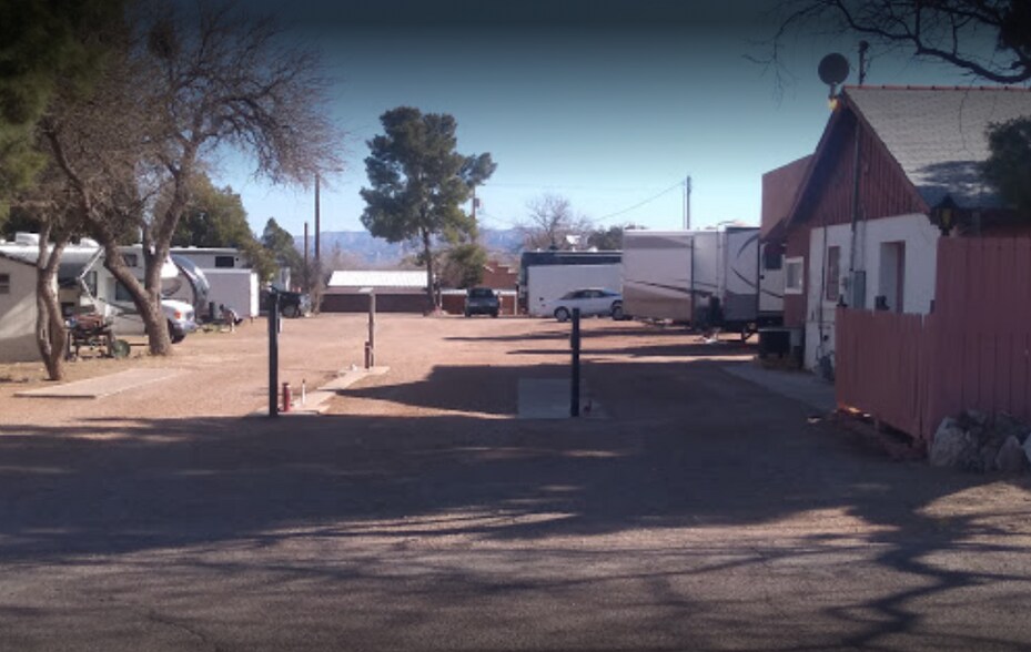 More Photos Of 18 W Allen St, Tombstone Trailer Camper Park For Sale