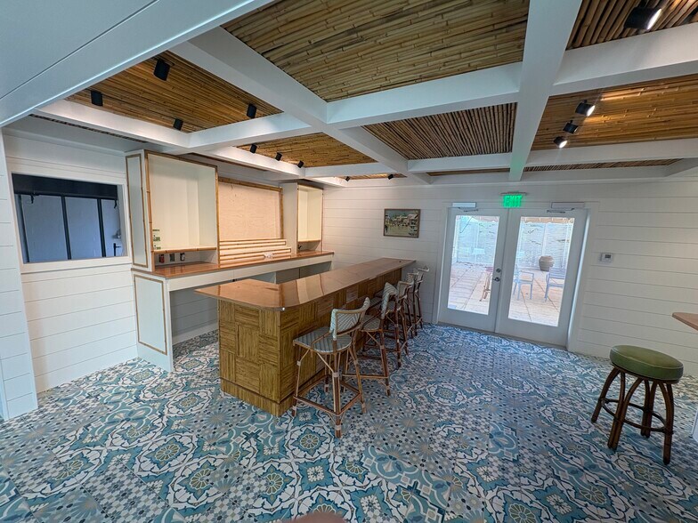 More Photos Of 310 E Railroad Ave, Boca Grande Restaurant For Lease