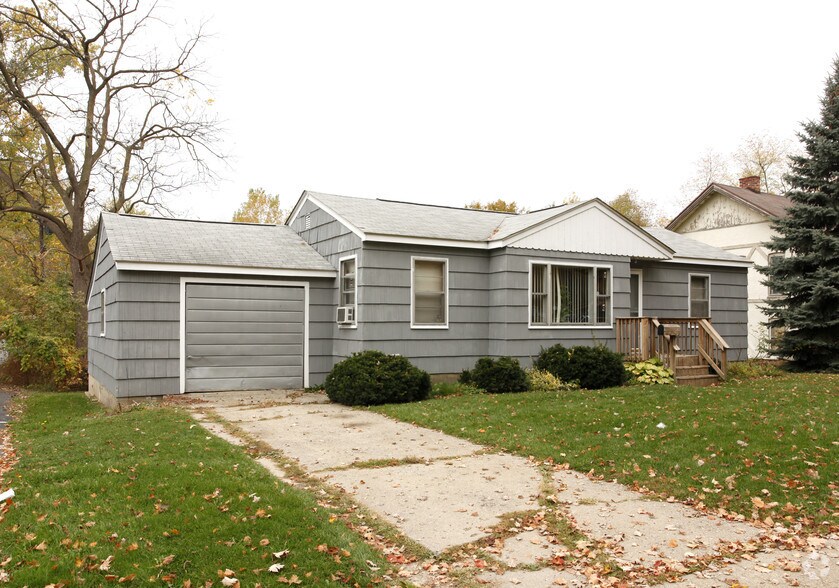 Primary Photo Of 335 N Lafayette St, South Lyon Office Residential For Sale