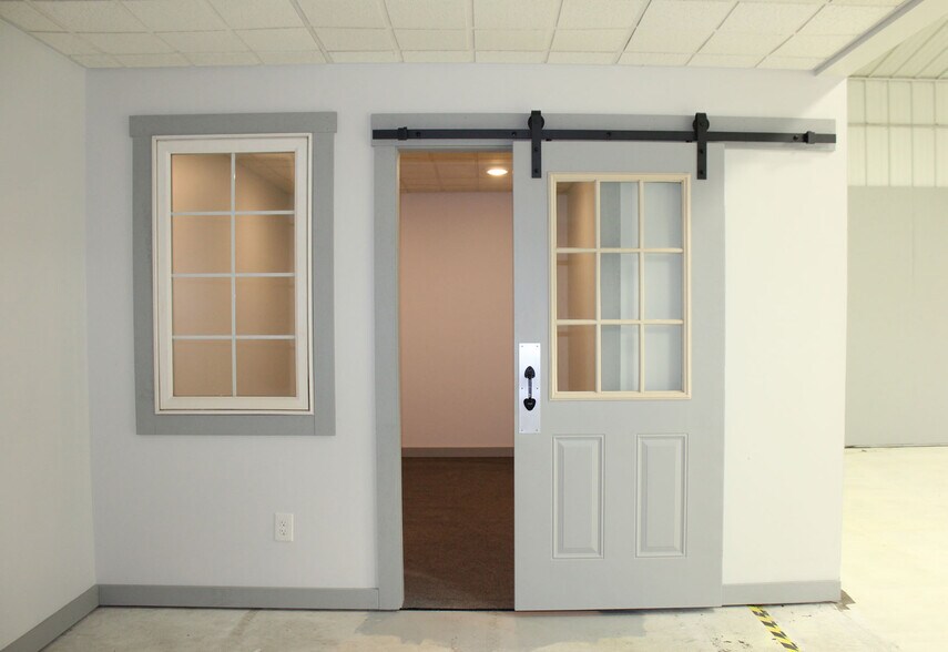 More Photos Of 331 4th Ave S, Sartell Warehouse For Lease