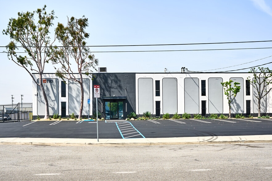 Primary Photo Of 7103 Fair Ave, North Hollywood Warehouse For Lease